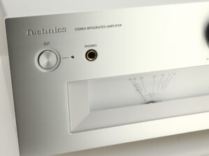 Technics SU-G700M2 Integrated Amplifier - Silver - Image 11