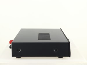 Arcam FMJ A19 Integrated Amplifier - Image 5