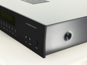 Arcam FMJ A19 Integrated Amplifier - Image 6