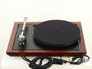 Rega Planar 25 Turntable - Cherry / Heed Orbit Power Supply / Linn K-9 Cartridge - Image 4