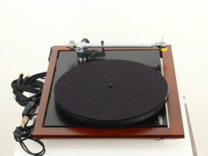 Rega Planar 25 Turntable - Cherry / Heed Orbit Power Supply / Linn K-9 Cartridge - Image 5