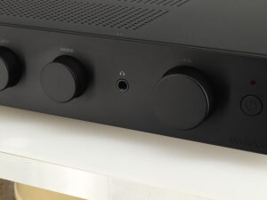 Audiolab 9000A Integrated Amplifier - Black - Image 10