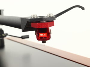 Linn LP12 Turntable - Cherry / Lingo Power Supply / Akito Tonearm / Dynavector 10x5 Cartridge - Image 6