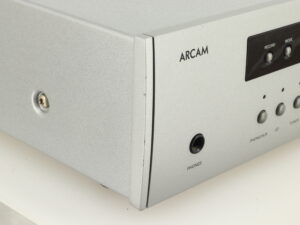 Arcam DiVA A85 Integrated Amplifier - Silver - Image 7