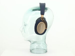 B&W PX Wireless Headphones - Image 3