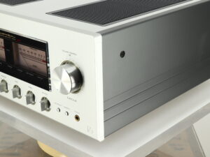 Luxman L-590 AXII Integrated Amplifier - Image 8