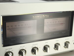 Luxman L-590 AXII Integrated Amplifier - Image 11