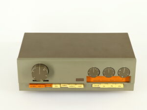 Quad 33 Pre Amplifier - Image 12