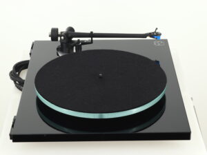 Rega Planar 3 Turntable - Gloss Black / Elys 2 Cartridge - Image 5