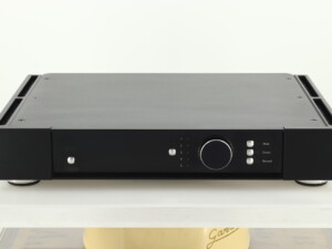 Rega Elicit-R Integrated Amplifier - Image 2