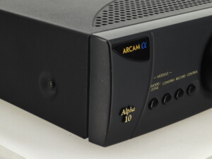 Arcam Alpha 10 Integrated Amplifier (with Phono) - Image 7