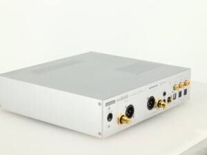 Audiolab M-DAC Digital to Analogue Converter - Silver - Image 8