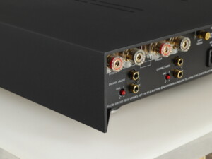 Linn Akurate 2200/1 Power Amplifier - Black - Image 7