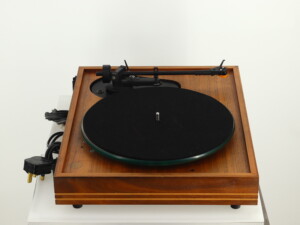 Systemdek IIX Turntable / Linn Basik Plus Tonearm / AT-VM95EN Cartridge - Oak - Image 5