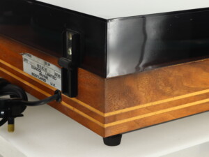 Systemdek IIX Turntable / Linn Basik Plus Tonearm / AT-VM95EN Cartridge - Oak - Image 8