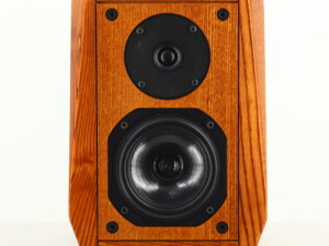 Opera Callas Gold Standmount Speakers - Wood - Image 2