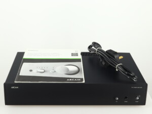 Arcam DiVA P75 Power Amplifier - Black - Image 13