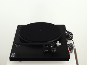 Rega Planar 3 Turntable - Image 3