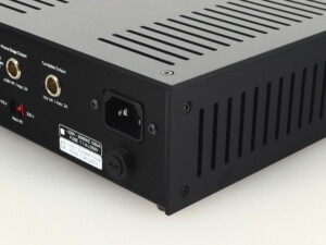 Pro-Ject Power Box RS2 Phono Power Supply - Black - Image 10