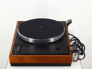 Heybrook TT2 Turntable (No Arm) - Image 3