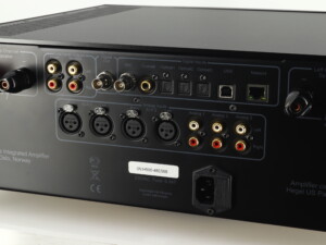 Hegel H590 Reference Integrated Amplifier - Image 11