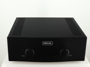 Hegel H590 Reference Integrated Amplifier - Image 12