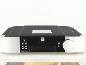 Moon 740P Pre Amplifier - Two Tone