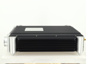 Moon 740P Pre Amplifier - Two Tone - Image 3