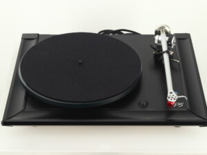 Rega P5 Turntable - Black / TTPSU Power Supply  / Dynavector 10x5 Cartridge - Image 6