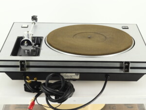 STD 305M Turntable / Mayware Tonearm - Image 4