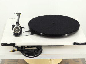 Rega RP6 Turntable - White / Exact Cartridge - Image 4