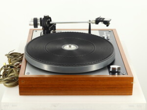 Thorens TD160 Turntable - Image 5