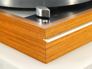 Thorens TD160 Turntable - Image 10