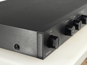 Audiolab 8000Q Pre Amplifier - Black - Image 9