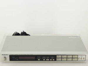 Technics ST-Z55L FM/MW/LW Tuner - Image 12