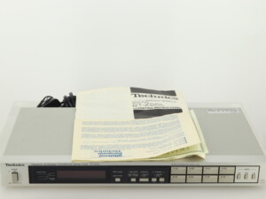 Technics ST-Z55L FM/MW/LW Tuner - Image 13