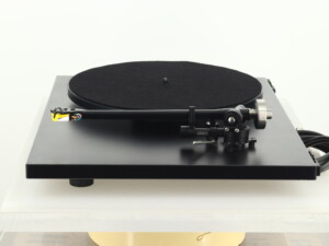 Rega P3/24 Turntable / Exact Cartridge - Black - Image 3