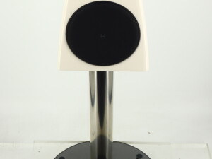 Meridian DSP3200 Loudspeakers - White / Stands - Image 6