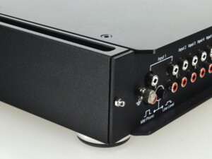Rega Elicit-R Integrated Amplifier - Image 9