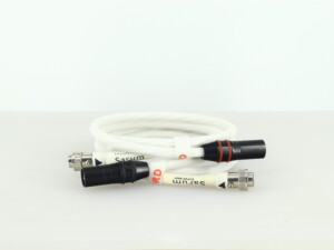 Chord Sarum T Super ARAY Interconnect Cable 4-Pin DIN - XLR 1.0m Pair