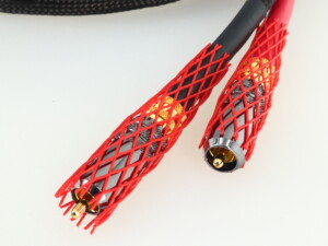 Tellurium Q Black II Interconnect Cable 2RCA - 2RCA 1.0m Pair - Image 11