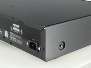 Yamaha CD-S700 CD Player - Black - Image 8