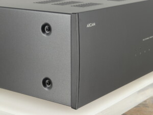 Arcam P1000 Power Amplifier - Black - Image 9