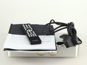 Chord Prima Pre Amplifier - Silver - Image 12