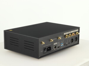 Eversolo DMP-A6 Streaming PreAmplifier - Black - Image 8