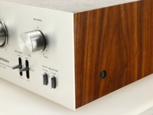 Technics SU-7100 Integrated Amplifier - Silver - Image 8