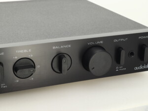 Audiolab 8000C Pre Amplifier - Black - Image 12