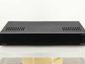 Audiolab 8000P Power Amplifier - Black