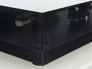 Rega Planar 3 Turntable / Carbon Cartridge - Image 9