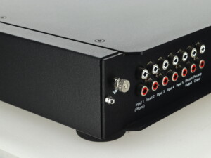 Rega Elex-R Integrated Amplifier - Image 9